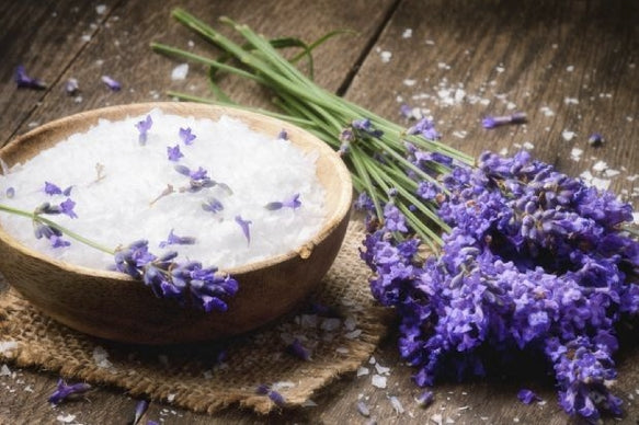 10 Ways to Use Lavender Topically